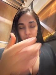 __amcutefatima_2026-08-01_22-16-57_210.mp4