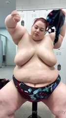693874900_please-ignore-hammy-s-love-demon-marks_0.mp4