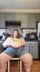 643072793_this-chair-is-getting-mighty-weak-underneath-all-my-pounds-o_0.m4v