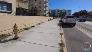 Marce - Street Sideboob.mkv