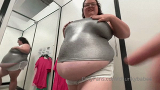 1102743354_we-go-to-the-fitting-rooms-to-try-on-some-summer-outfits-t_1.mp4