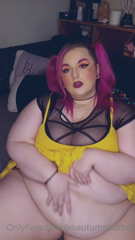 139465817_damn-she-thicc-lol-if-the-talking-is-too-much-in-videos-i_0.m4v