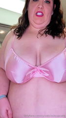 1625457083_all-this-sweetness-wrapped-in-satin-bet-you-cant-handle-it_14.mp4