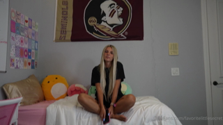 1217435541_my-first-blowjob-in-my-college-dorm-i-m-finally_2.mp4