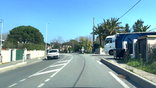 Sarah, 21 ans, Hôtesse Sur Un Yacht à Saint-Tropez ! [J&M].mp4
