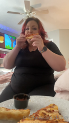 551514295_sit-with-me-while-i-ravenously-eat-my-pizza-free-content-i_6.m4v