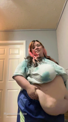 1094927790_come-feed-me-cake-while-i-sit-here-and-look-pretty-and-stuff_0.mp4