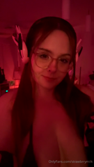 1055597672_can-i-be-ur-cuddly-e-girl-id-even-play-video-games-with-y_5.mp4