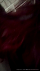1753247560_im-so-huge-now-which-roll-would-you-grab-first_0.mp4