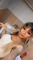 935896303_text-me-i-m-about-to-have-a-bath-uwu_0.mp4