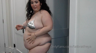 925682040_the-wrong-kind-of-fat-let-s-be-real-there-s-a-right-and-w_2.mp4
