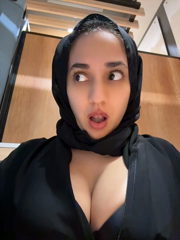 __amcutefatima_2026-07-27_01-21-08_463.mp4