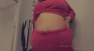 199333405_i-love-these-jammies-they-make-my-belly-feel-so-soft_0.m4v
