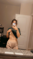 1174390898_good-morning-want-to-hop-in-the-shower-with-me_0.mp4