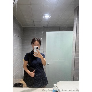 A little fun in my tennis club shower🤭🎾I hope nobody walked in....jpg