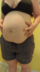 1099782991_happy-sunday-my-loves-here-are-some-fresh-jiggles-do-i-loo_0.mp4
