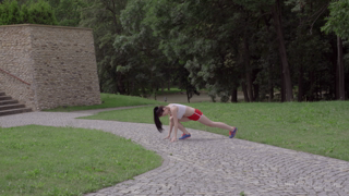wowgirls.16.10.25.daphne.in.the.open.1080p.mp4