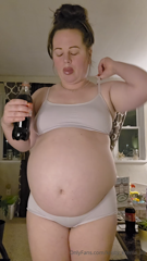 1704636148_burping-for-you-and-showing-off-how-insanely-fat-im-getting_0.mp4