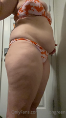 277947714_oh-my-god-look-at-how-much-my-body-jiggles-i-look-enormo_0.mp4