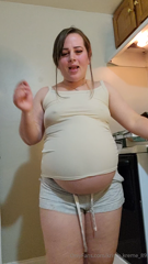 1191886431_and-my-fatass-is-eating-papa-johns-while-i-upload-this-too_0.mp4