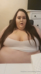 1101966115_my-belly-is-so-heavy_0.mp4