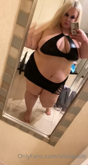 89307065_im-so-hot_1.m4v