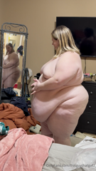 1615471154_a-lil-try-on-belly-jiggle-and-belly-drop-action-more-on_0.mp4