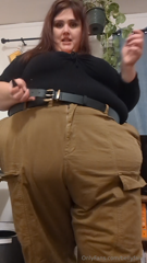 858623048_releasing-this-big-belly-out-of-my-pants-after-a-huge-meal_0.m4v