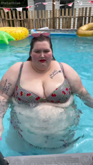 1283106920_a-belly-in-the-water-who-knew_1.mp4