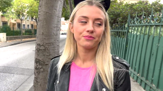 Anita explore de nouveaux horizons avec Miss Alice Wild... [J&M].mp4