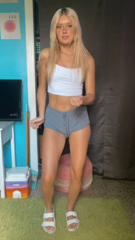 f7ee5c320e80db73684be101a085cf85.mov