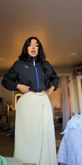 hermosa.kari_18.10.2026_01-27-38.mp4