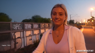 Miss Alice Wild dompte la meute... [J&M].mp4