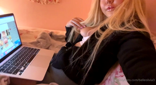 242166900_how-i-be-chilling-replying-to-my-onlyfans-dms_0.m4v