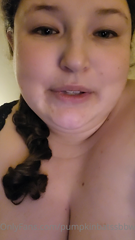 245720451_a-talking-to-the-camera-like-it-s-my-boyfriend-video-covid_0.m4v