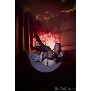 evadevil-2022-09-10-2589182991.jpg