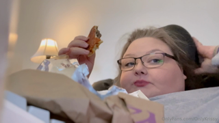 1499122291_taco-bell-was-calling-my-name-while-my-house-was-getting-cle_0.mp4