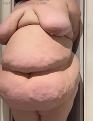 1284169534_arms-too-fat-for-the-door-frame-i-feel-like-all-my-weight-i_1.mp4
