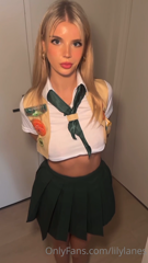 643632456_cum-watch-this-brand-new-cosplay-teasing-pics-rolepla_0.m4v
