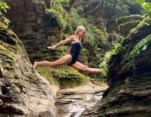 Waterfall BTS 1.mp4