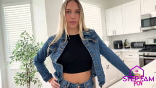 Step Sis Has An Obsession 4K.mp4