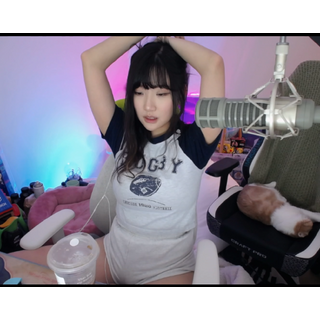 AriaSaki-2022-12-10-234153.181-1080p-streamshot.png
