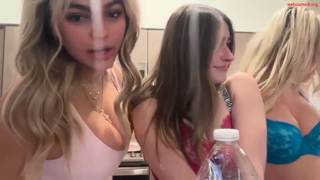 esteemae1_11022025_1504_female_chaturbate.mp4