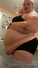 378556073_wiggle-wiggle-jiggle-jiggle_0.m4v