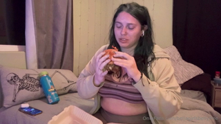 1741802343_okay-so-i-used-to-be-that-skinny-little-thing-who-could-ba_0.mp4