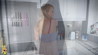 PeachySkye - BG - Seducing My step-Brother.mp4