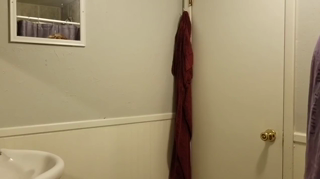 1076928spycam-hiddencam-locker-beach.mp4