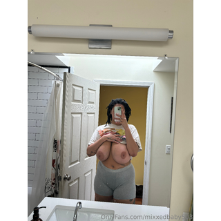 3840x5120_ebc1bd1958459826e714ce03bf403488.jpg