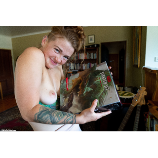 2019_orgy_stills_ella-64.jpg