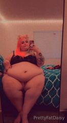 471436669_belly-jiggle_0.mp4